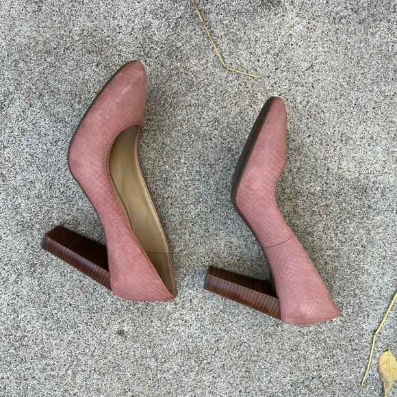 Michael Kors Mira Flex Pump Leather Snake Print Pink Salmon - Picture 3 of 7